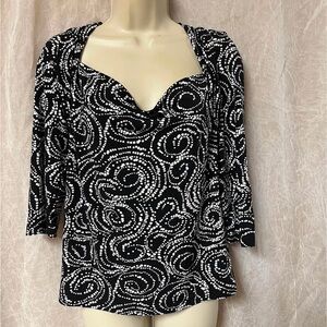 Worthington Black and White Swirl Blouse